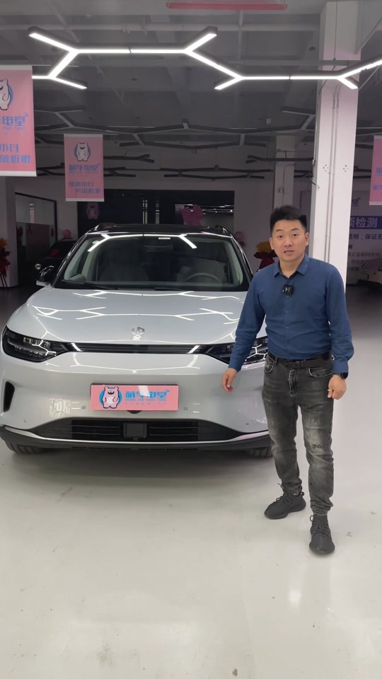 广州街头一零跑C11起火,资深解答解释落实_特别款72.21127.13.