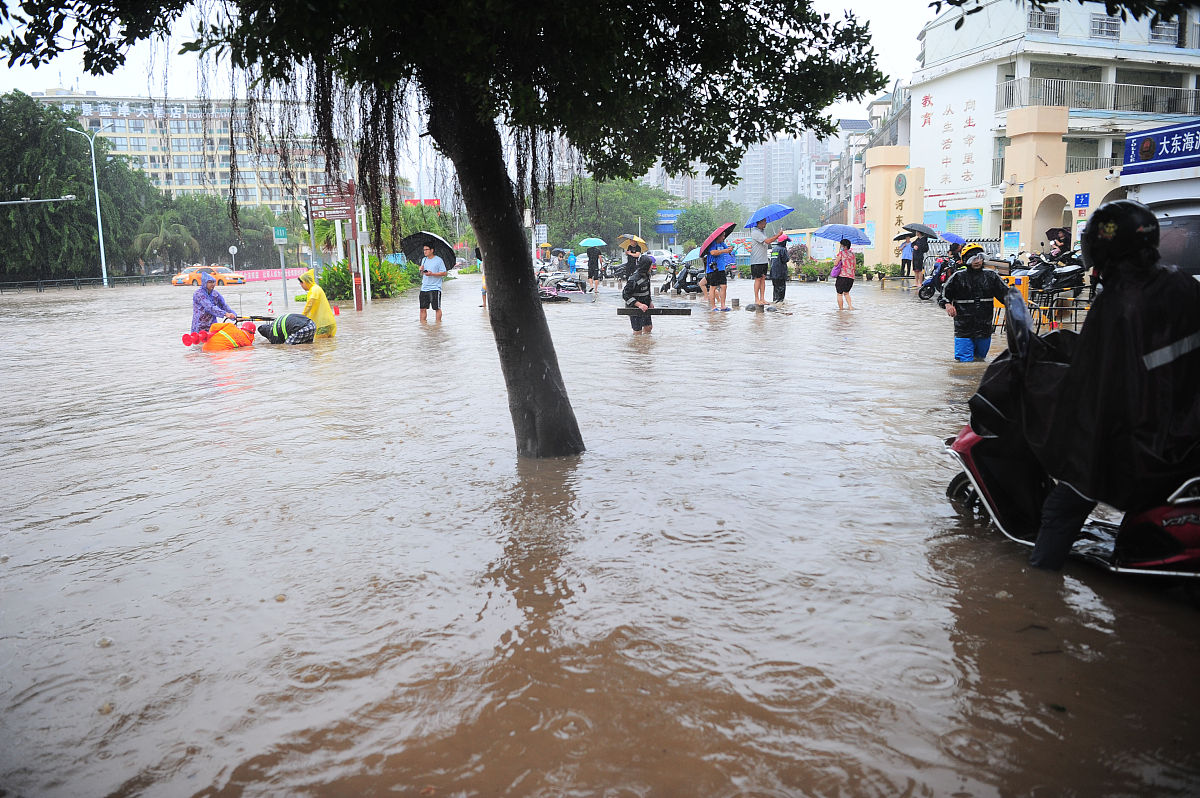 福建局地或有特大暴雨,数据解释落实_整合版121，127.13