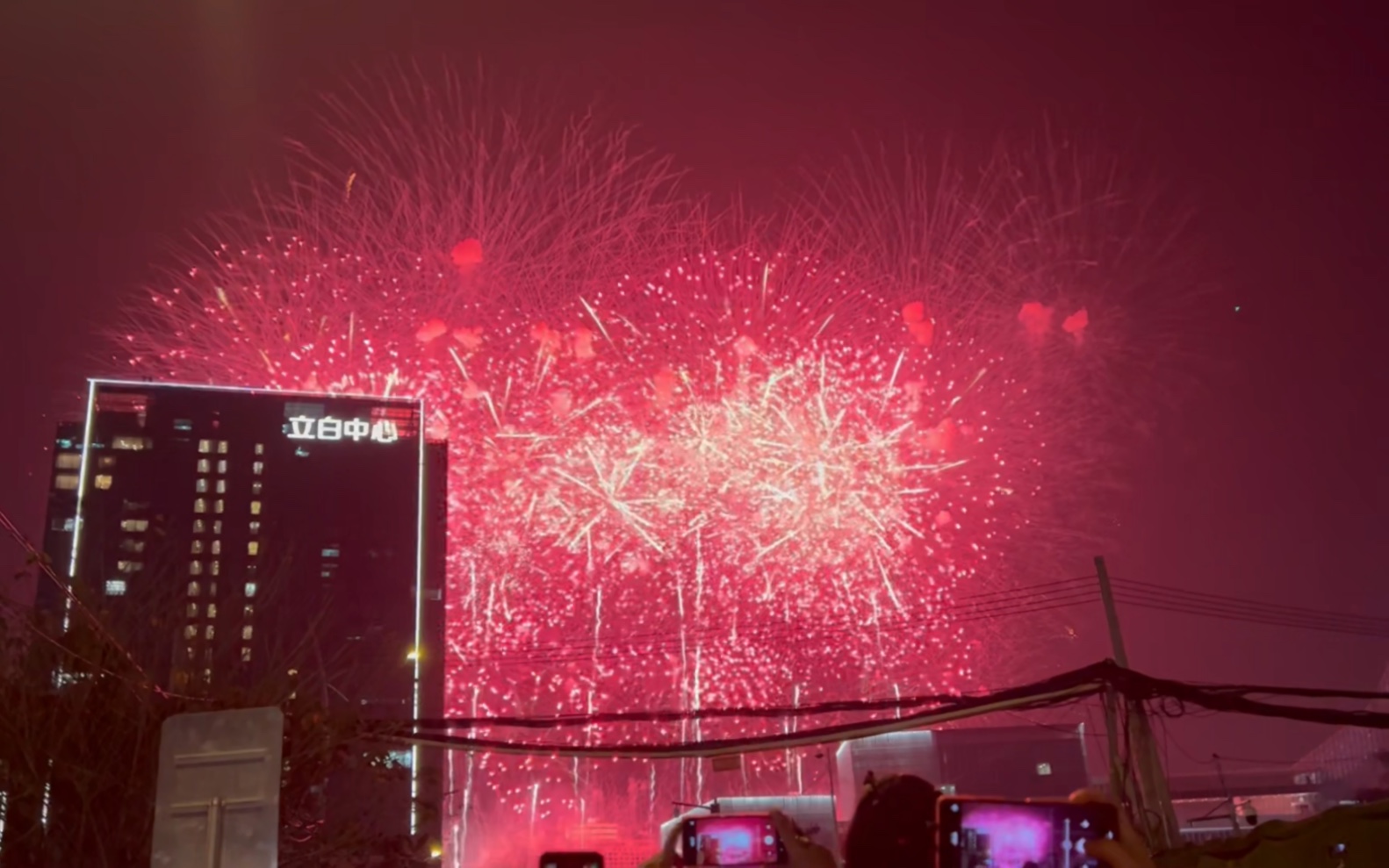 去年烟花特别多,资深解答解释落实_特别款72.21127.13.