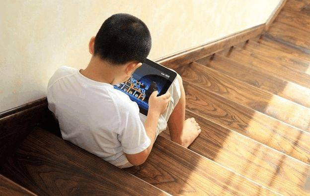 沉迷网络游戏的小孩子,效能解答解释落实_游戏版121，127.12