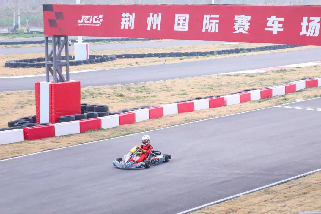 体育赛事产业,准确答案解释落实_3DM4121，127.13