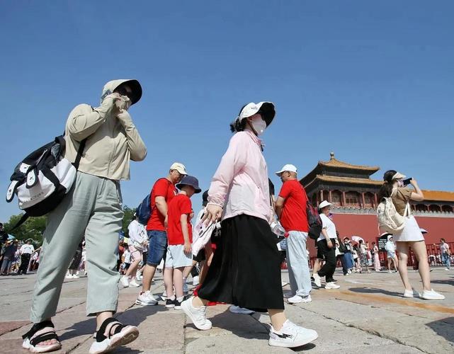 2025年天天开彩免费大全和南方出现焖蒸型高温与南方闷热